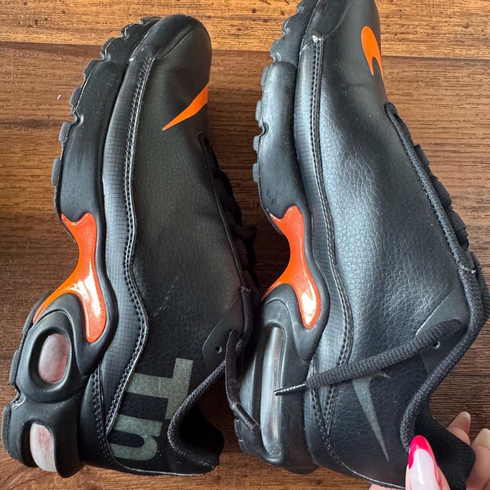 Nike Shoes - Picture 2 of 2
